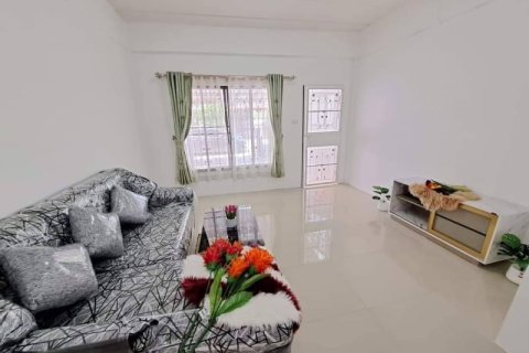 Casa de 2 dormitorios en Pattaya, Tailandia № 205388 - foto 6