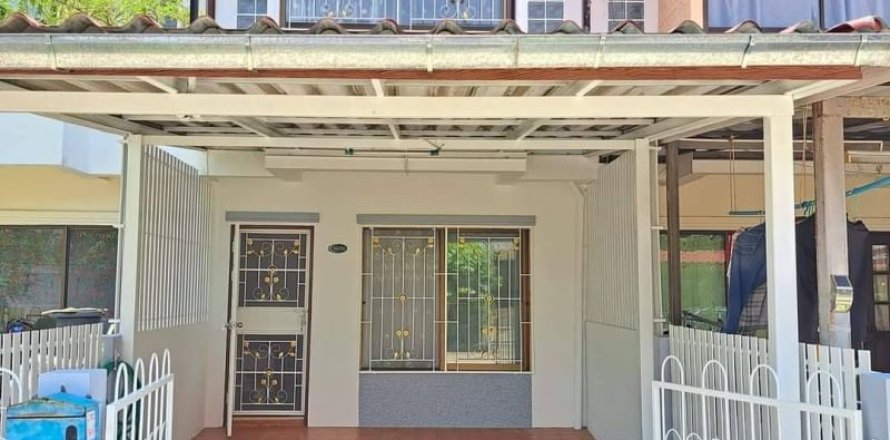 Casa de 2 dormitorios en Pattaya, Tailandia № 205388