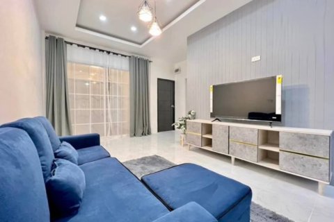 Casa de 2 dormitorios en Pattaya, Tailandia № 205389 - foto 3