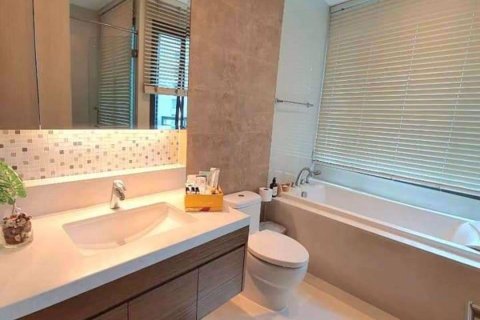 Sobre plano Bright Sukhumvit 24 en Bangkok, Tailandia № 36707 - foto 13