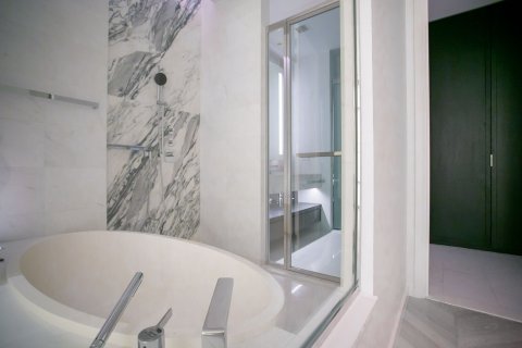 Sobre plano Four Seasons Private Residences en Bangkok, Tailandia № 9378 - foto 19