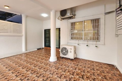 Casa de 2 dormitorios en Pattaya, Tailandia № 205400 - foto 15