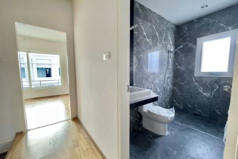 Casa de 3 dormitorios en Pattaya, Tailandia № 205405 - foto 16
