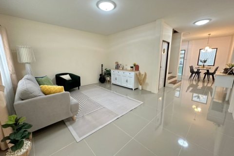 Casa de 2 dormitorios en Pattaya, Tailandia № 205406 - foto 11