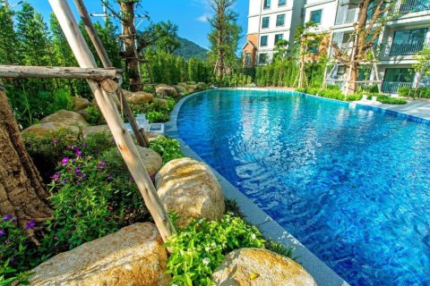 Apartamento de 2 habitaciones en Pattaya, Tailandia № 172524 - foto 13