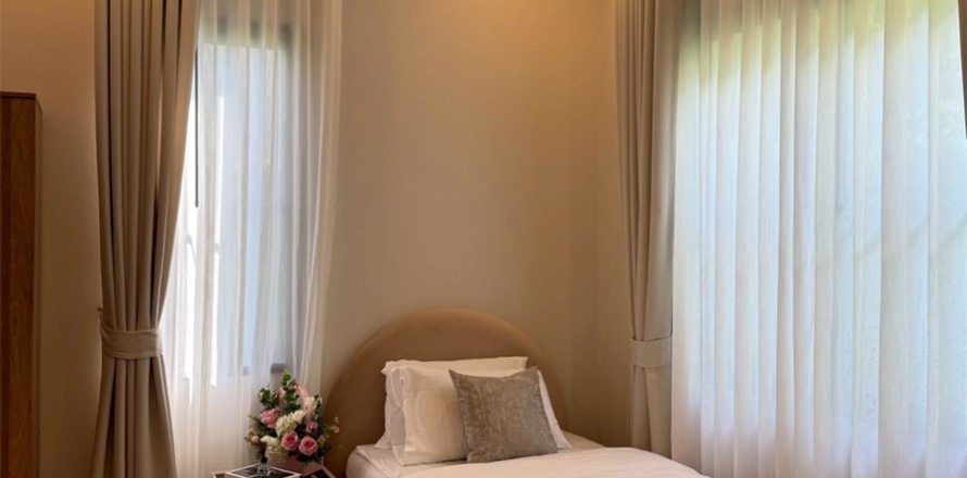 Haus in Bangkok, Thailand 4 Schlafzimmer № 189159