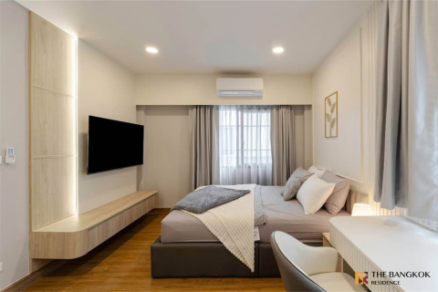 Haus in Bangkok, Thailand 4 Schlafzimmer № 189161 - Foto 3