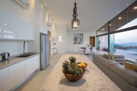 Chalet de 4 dormitorios en Ko Samui, Tailandia № 166900 - foto 15
