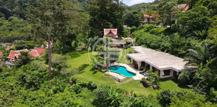Villa in Kamala, Thailand 4 Schlafzimmer № 190665