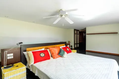 Chalet de 6 dormitorios en Pa Klok, Tailandia № 190662 - foto 19
