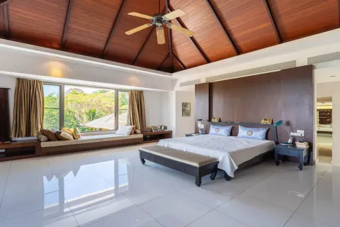 Chalet de 6 dormitorios en Pa Klok, Tailandia № 190662 - foto 17