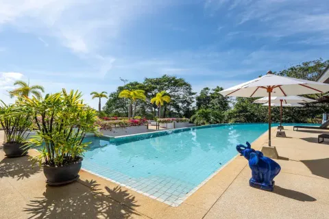 Chalet de 6 dormitorios en Pa Klok, Tailandia № 190662 - foto 5