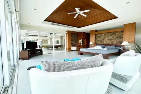Chalet de 5 dormitorios en Pa Klok, Tailandia № 190667 - foto 8