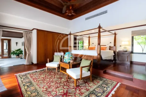 Villa in Bang Tao, Thailand 5 Schlafzimmer № 190663 - Foto 5
