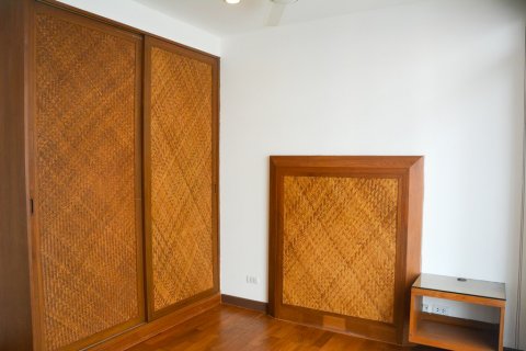 Condominio de 4 dormitorios en Bangkok, Tailandia № 66145 - foto 13
