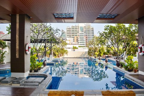 Condominio de 4 dormitorios en Bangkok, Tailandia № 66145 - foto 20