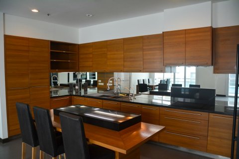 Condominio de 4 dormitorios en Bangkok, Tailandia № 66145 - foto 6