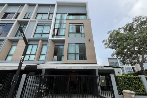 Adosado de 4 dormitorios en Bangkok, Tailandia № 201200 - foto 6