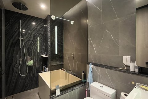 Condo in Watthana, Bangkok, Thailand, 1 bedroom  № 201198 - photo 3