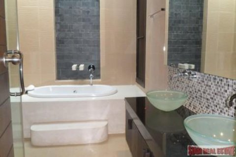 Casa de 3 dormitorios en Phuket, Tailandia № 202451 - foto 5