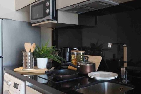 Condo in Bangkok, Thailand, 2 bedrooms № 183312 - photo 8