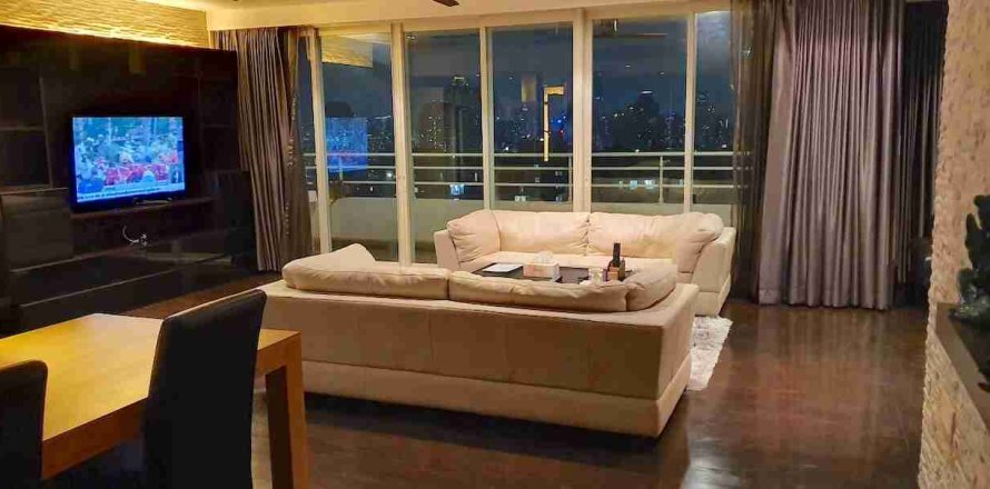 Condominio de 2 dormitorios en Thonburi, Bangkok, Tailandia № 183311