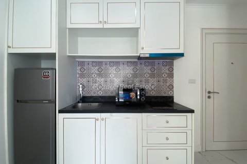 Condominio de 1 dormitorio en Bang Lamung, Tailandia № 205061 - foto 6