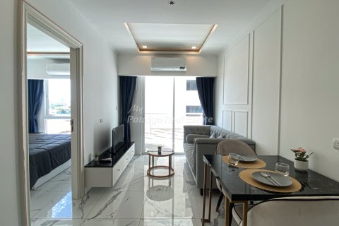Condominio de 1 dormitorio en Bang Lamung, Tailandia № 205061 - foto 2