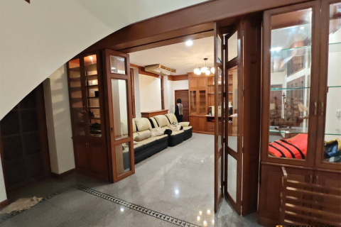 Casa de 4 dormitorios en Bangkok, Tailandia № 189092 - foto 9