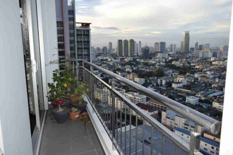 Condominio de 2 dormitorios en Thonburi, Bangkok, Tailandia № 183404 - foto 7