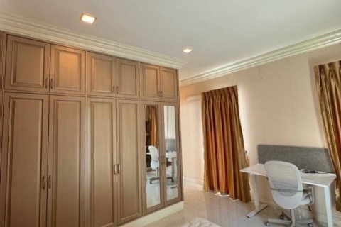 Casa de 4 dormitorios en Bang Phli Yai, Tailandia № 140349 - foto 14