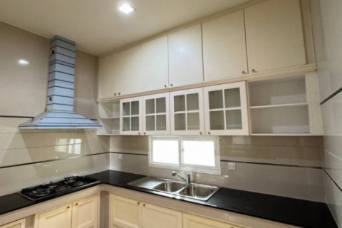 Casa de 4 dormitorios en Bang Phli Yai, Tailandia № 140349 - foto 27