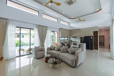 Chalet de 3 dormitorios en Hua Hin, Tailandia № 161450 - foto 3