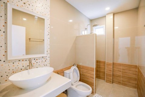 Chalet de 3 dormitorios en Hua Hin, Tailandia № 161452 - foto 10