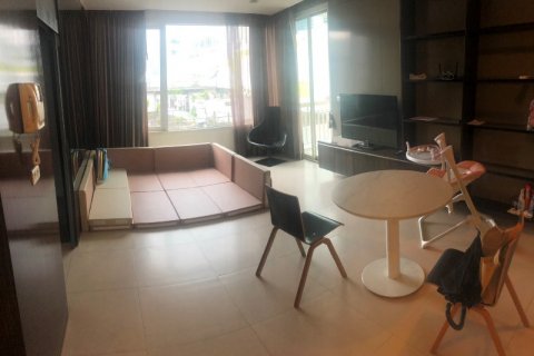 Condominio de 2 dormitorios en Bangkok, Tailandia № 66498 - foto 2