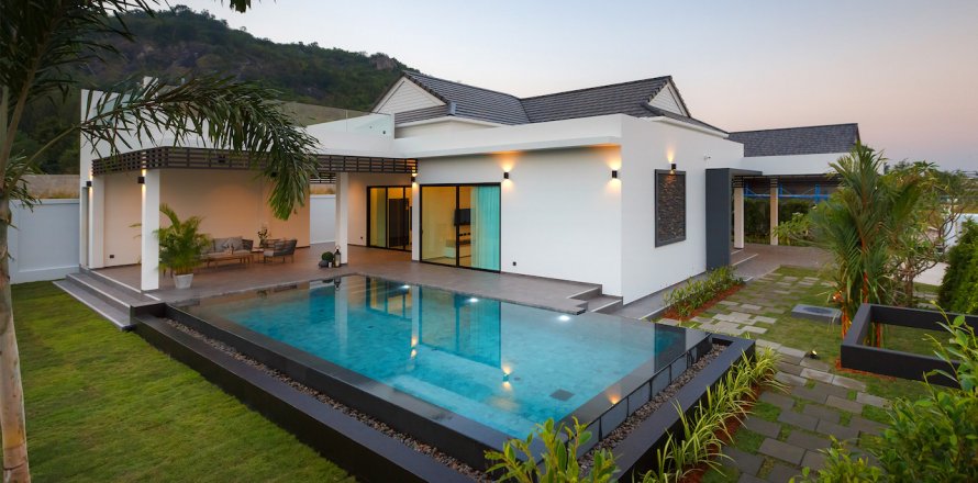 Casa de 3 dormitorios en Hua Hin, Tailandia № 66503