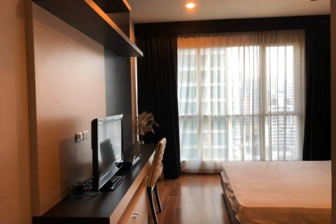 Condominio de 2 dormitorios en Bangkok, Tailandia № 66499 - foto 19