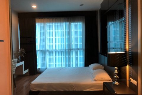 Condominio de 2 dormitorios en Bangkok, Tailandia № 66499 - foto 18