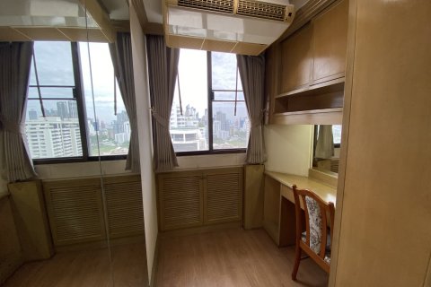 Condominio de 2 dormitorios en Bangkok, Tailandia № 143526 - foto 11