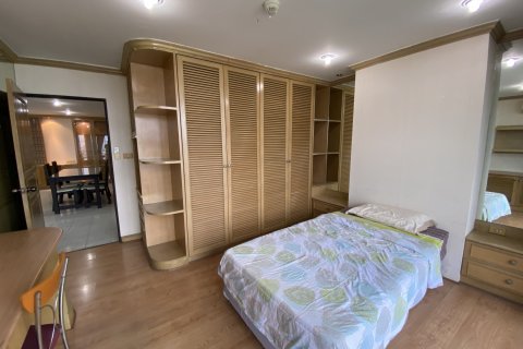 Condominio de 2 dormitorios en Bangkok, Tailandia № 143526 - foto 15