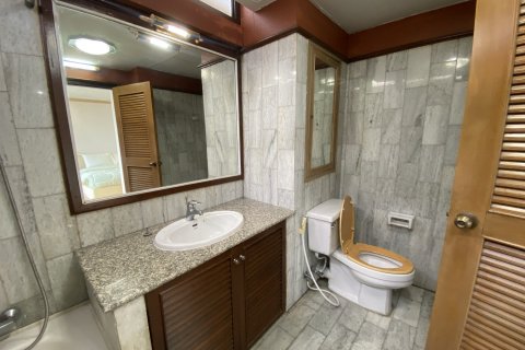 Condominio de 2 dormitorios en Bangkok, Tailandia № 143526 - foto 12