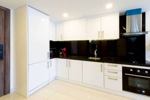Condo in Pattaya, Thailand, 2 bedrooms № 162309 - photo 8