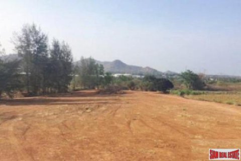 Terreno 6000 m2 en Hua Hin, Tailandia № 202856 - foto 5