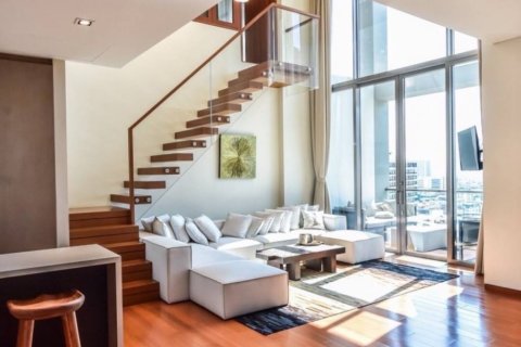 Dúplex de 1 dormitorio en Bangkok, Tailandia № 117297 - foto 4