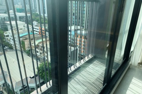 Condominio de 2 dormitorios en Bangkok, Tailandia № 66775 - foto 12