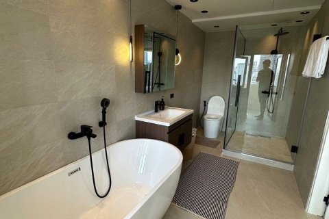 Condominio de 3 dormitorios en Bangkok, Tailandia № 143285 - foto 14