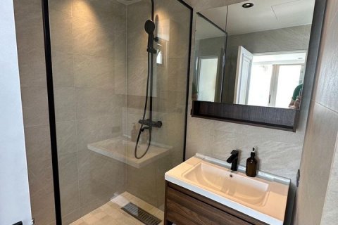 Condominio de 3 dormitorios en Bangkok, Tailandia № 143285 - foto 15