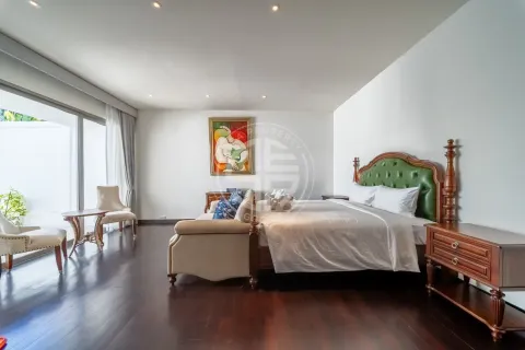 Chalet de 5 dormitorios en Layan Beach, Tailandia № 190660 - foto 7
