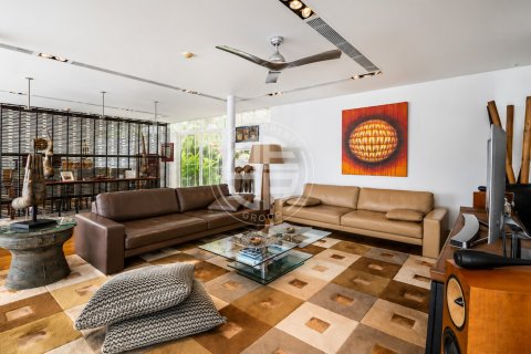 Chalet de 4 dormitorios en Pa Klok, Tailandia № 190655 - foto 4