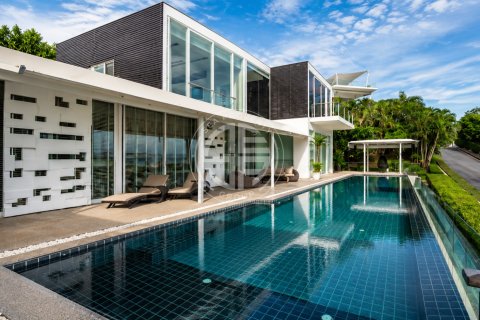 Chalet de 4 dormitorios en Pa Klok, Tailandia № 190655 - foto 2